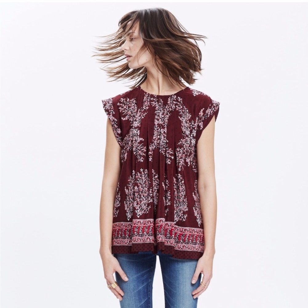Madewell maroon pleated silk floral short sleeve blouse with keyhole back